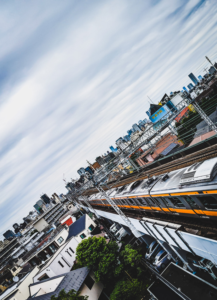 街へと続く列車
