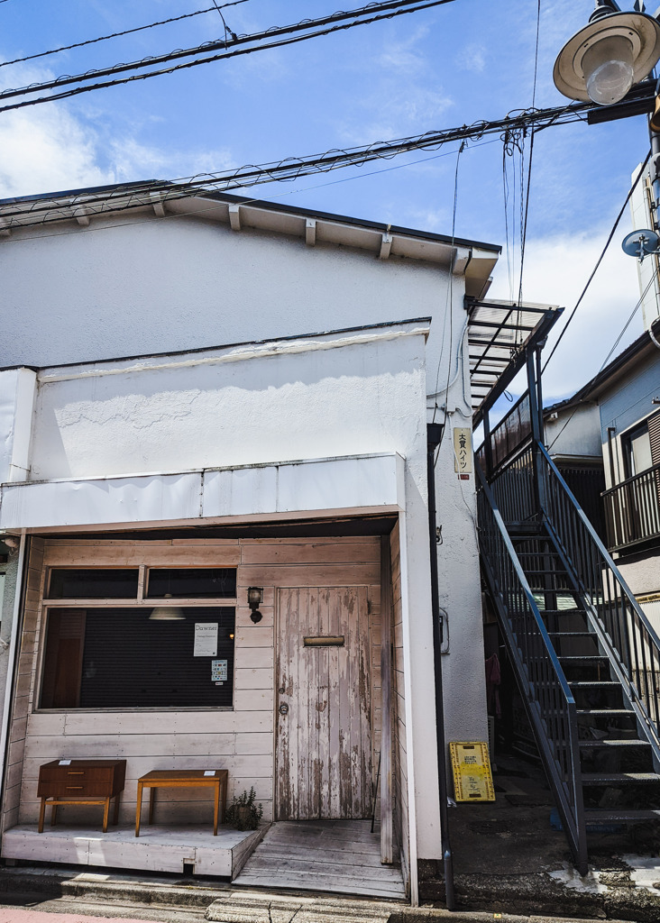 夏に訪ねた小さな店