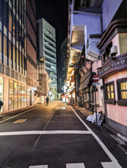 夜の路地