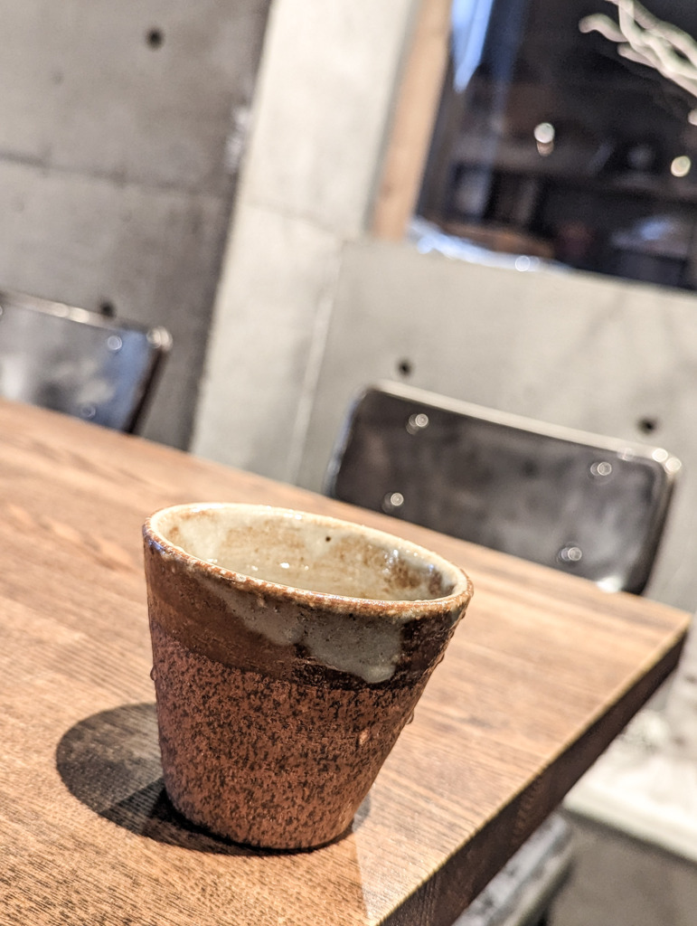 陶器のグラス