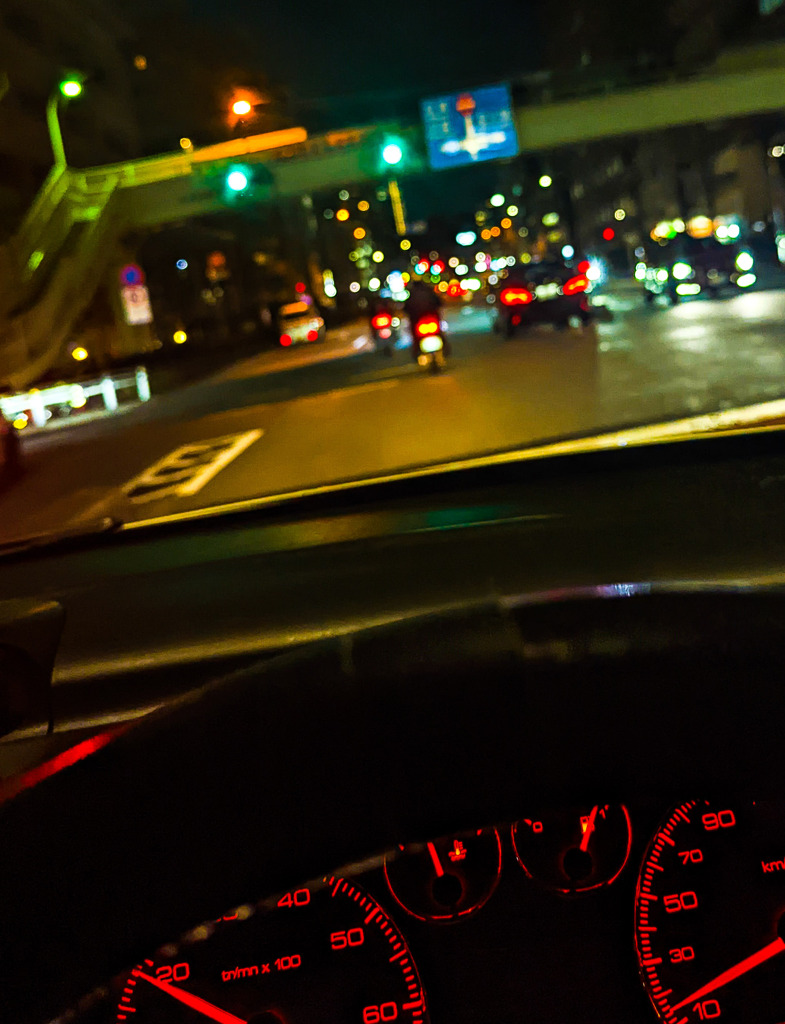 夜のドライブ