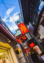 青空と路地