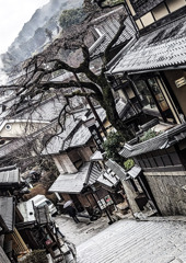 雨降る坂の上