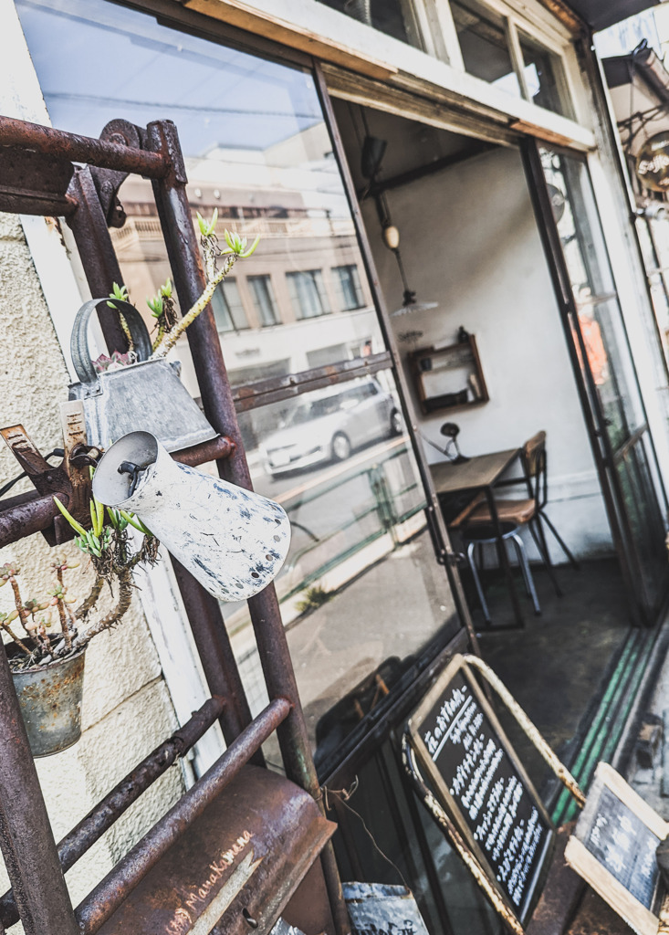 陽気なカレー店