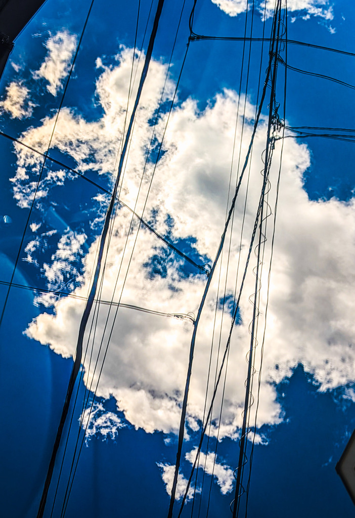 フロントガラスの青空