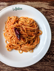 トマトとニンニク