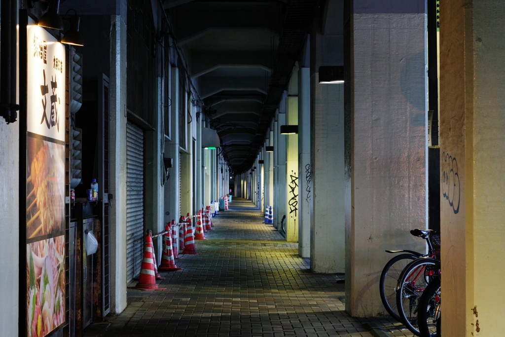 回廊　大手町～東京
