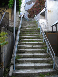 街中の階段