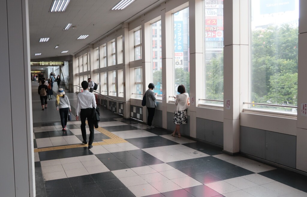 渋谷駅連絡通路（井の頭線～JR）
