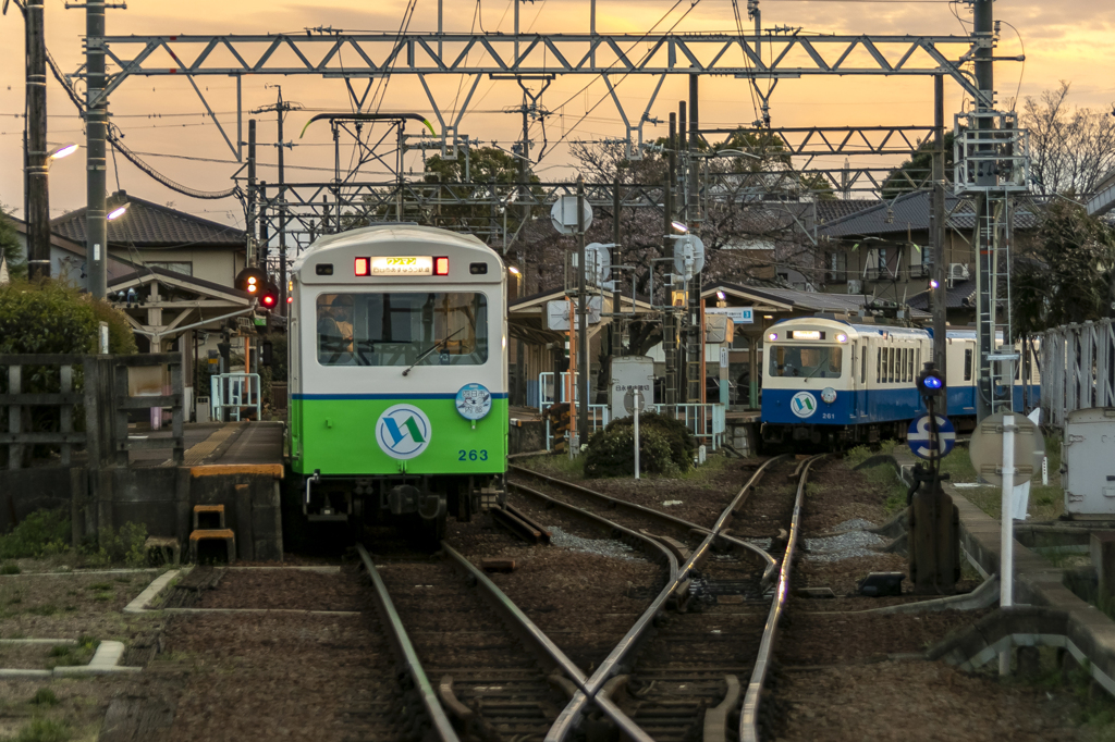 日暮れの日永駅