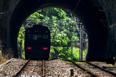 トンネルの向こう、夏に向かう