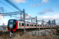 名古屋高層ビル群の見える鉄道風景⑧　-名鉄2200系-