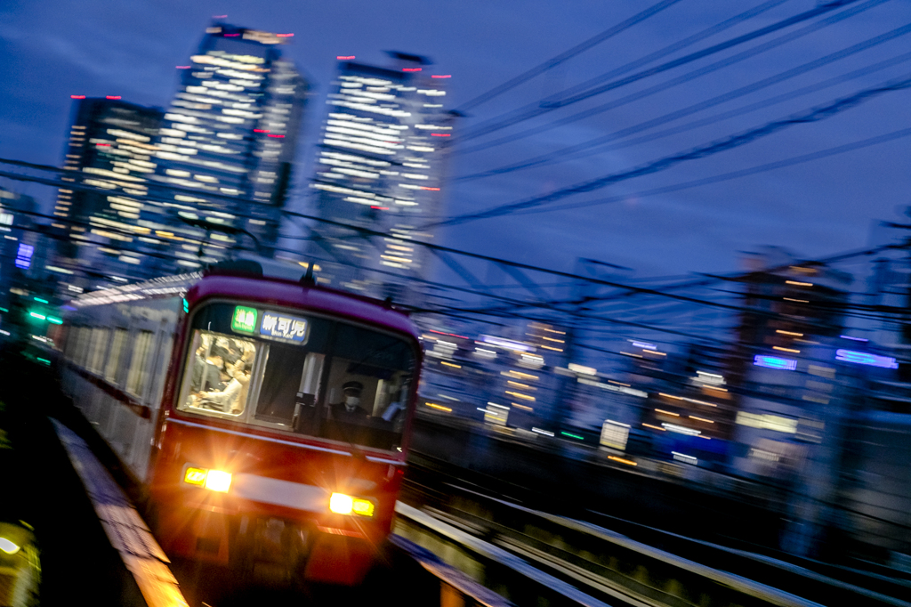 夜を越えて走り出せ名鉄