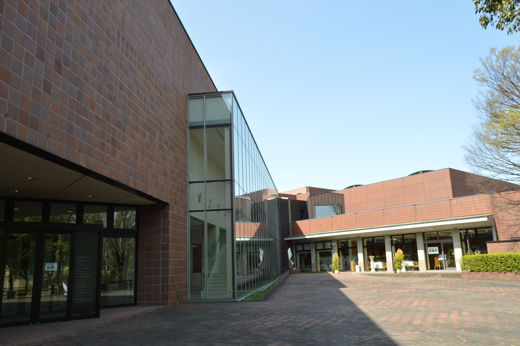 芸術の森公園 山梨県立美術館 文学館 