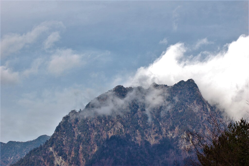 鶏冠山 雁坂トンネル 秩父多摩甲斐国立公園 山梨市 山梨県 DSC_0336