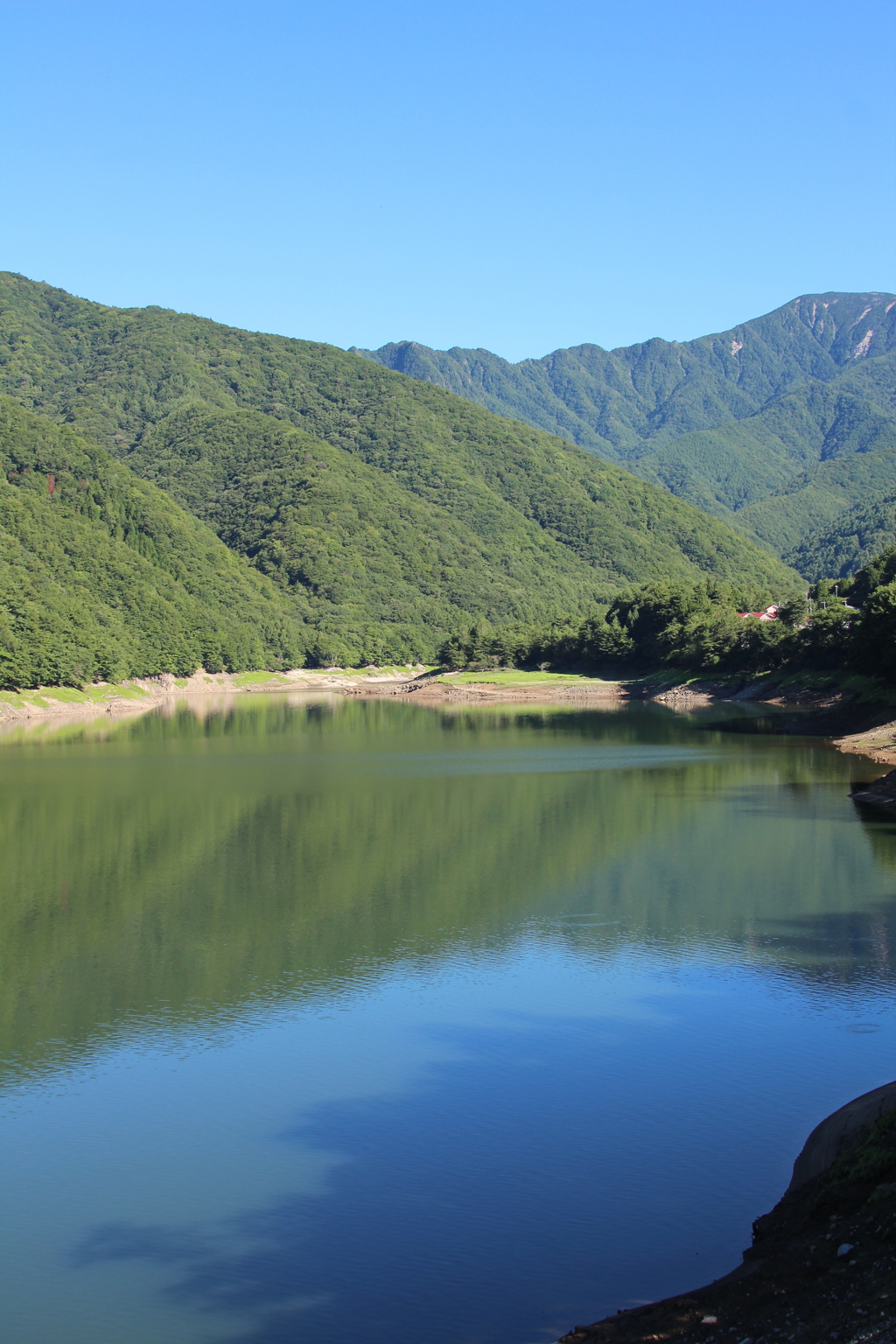 広瀬湖　雁坂トンネル　山梨県　山梨市　秩父多摩甲斐国立公園
