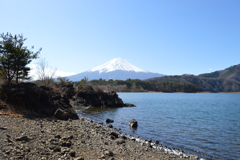 留守ヶ岩（るすがいわ） 河口湖 富士河口湖町 富士五湖 山梨県