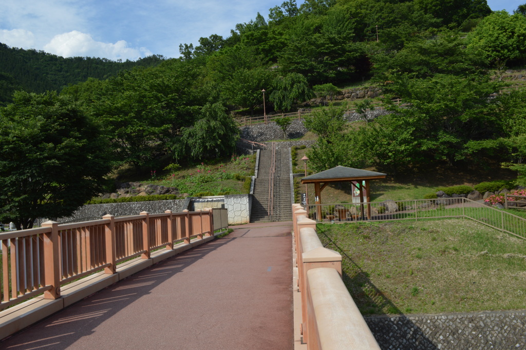 塩山ふれあいの森総合公園　甲州市 富士山展望