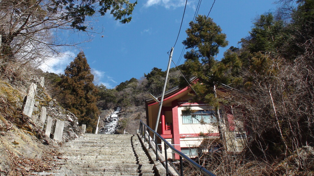 大滝不動尊奥宮　甲州市　勝沼町　山梨県