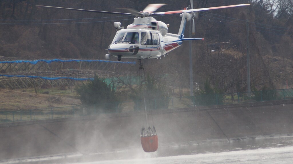 災害救助 あかふじ 山梨県警ヘリ DSC04355