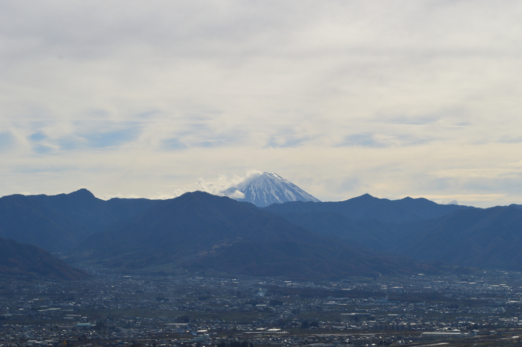 富士塚・山梨県山梨市万力（フルーツ公園）