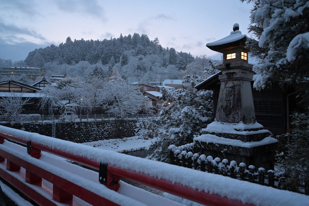 雪の早朝 高山市
