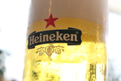Heineken。