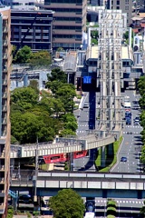 千葉都市モノレール軌道 市役所前駅付近。