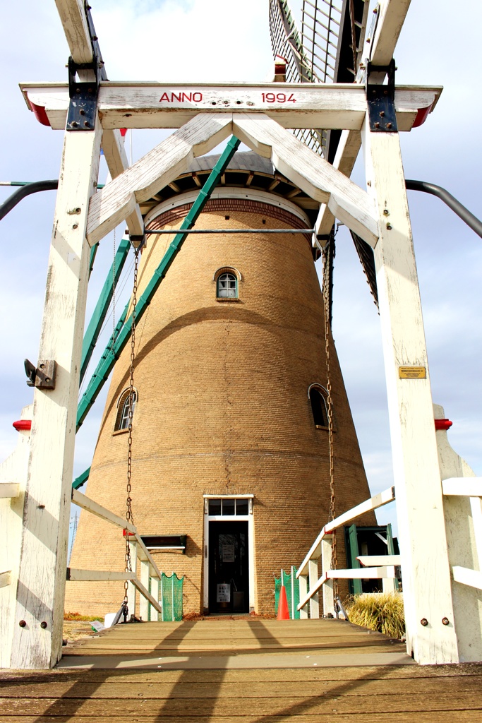 オランダ風車。