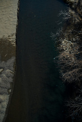 流