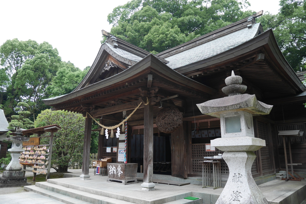 都萬神社