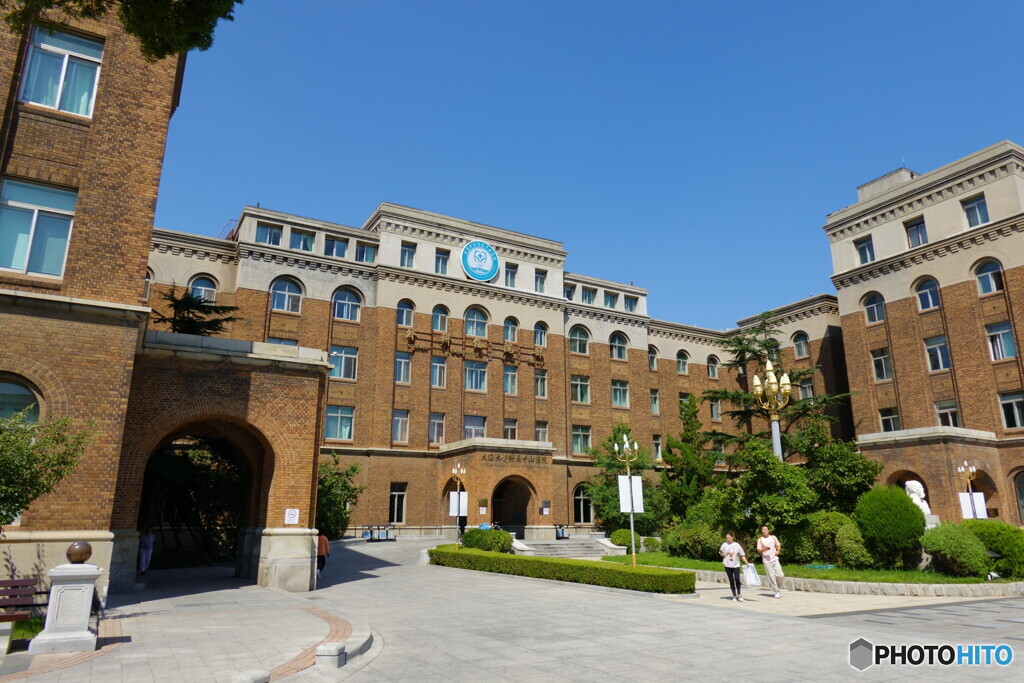 満鉄本社ビル裏側