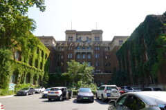 旧満鉄本社ビル表