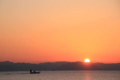 江ノ島の朝陽