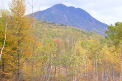 男体山