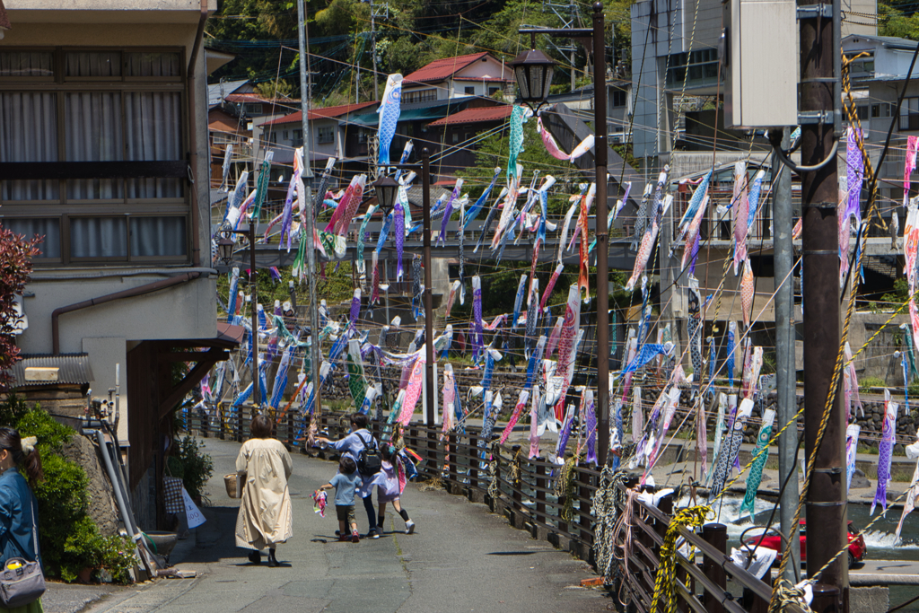 杖立温泉「鯉のぼり祭り2022」