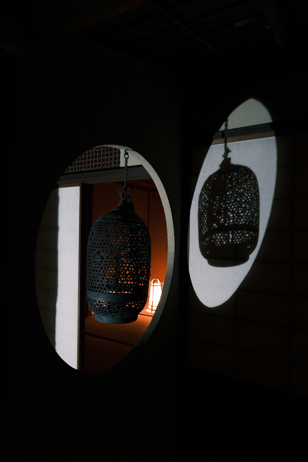 古銅花透瓜型吊灯籠