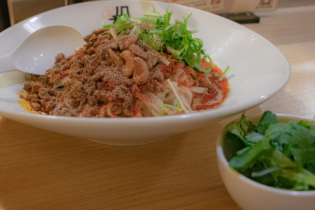 汁なし担々麺