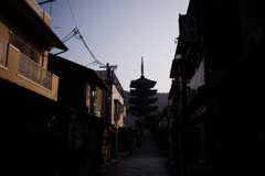 朝の八坂　1