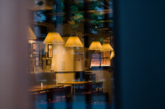 窓からの風景。静かなレストラン