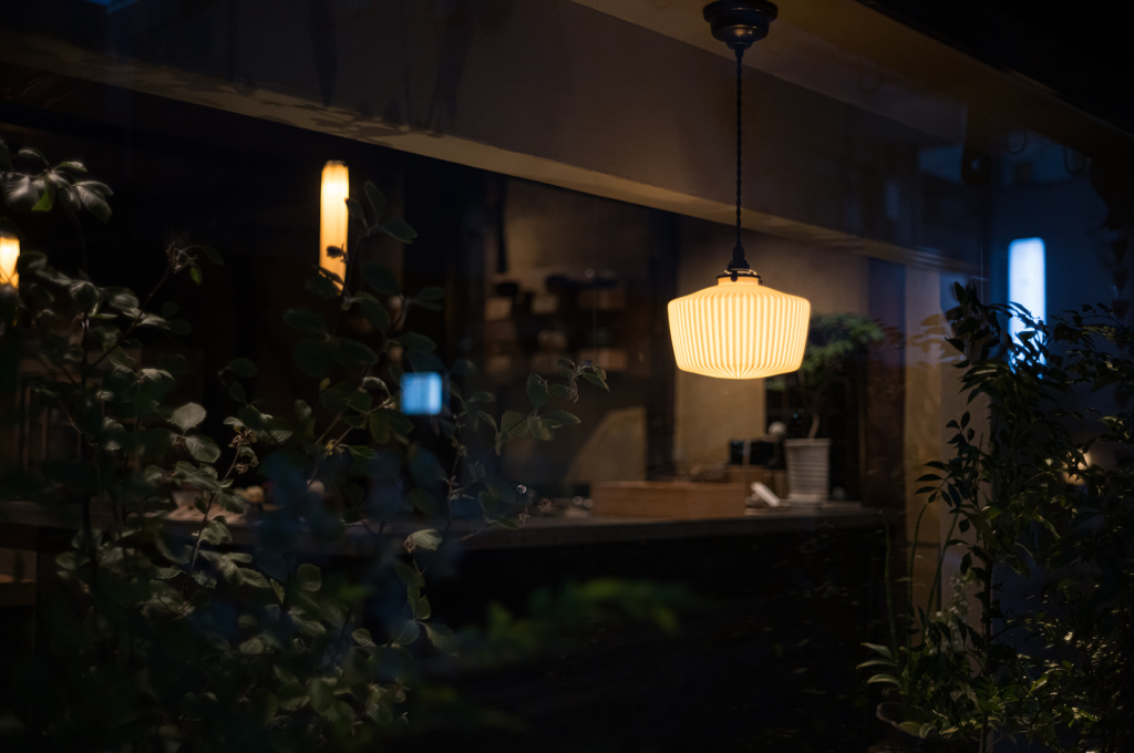 夜のカウンター