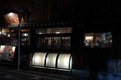 夜の居酒屋