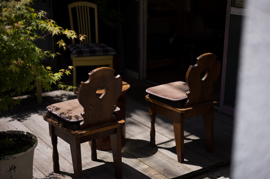 カフェの椅子