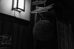 杉玉と灯り