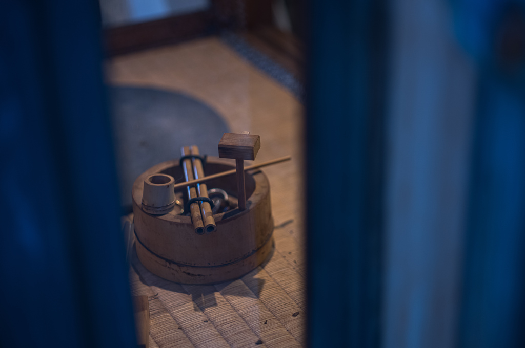 隙間からのアート