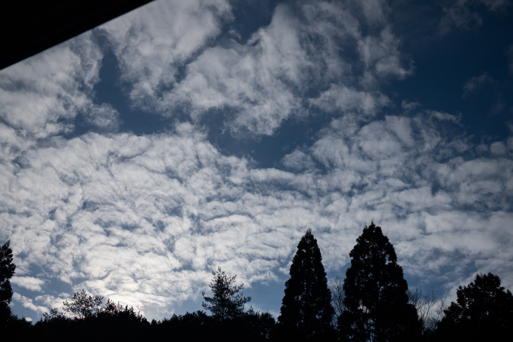 雲と空と　2