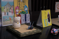 招きと鶴