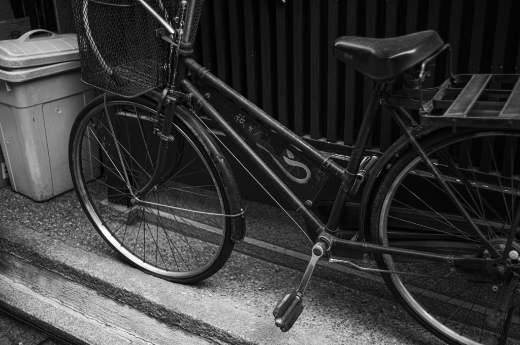 うなぎ屋の自転車
