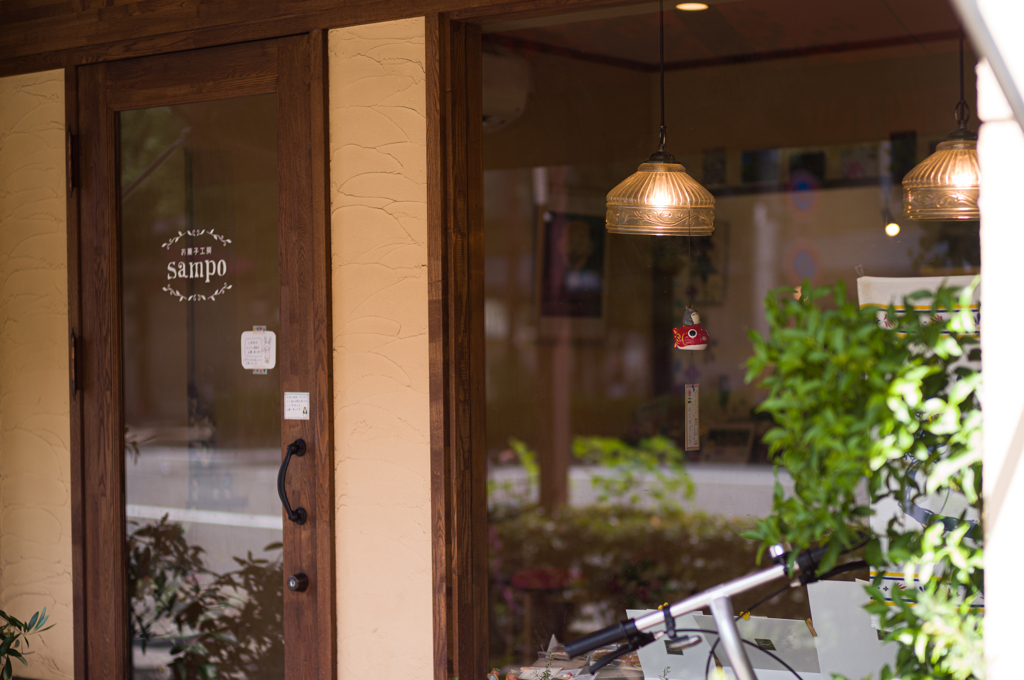 窓からの風景。赤ふぐ