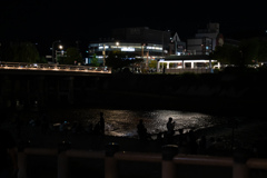 夜の鴨川
